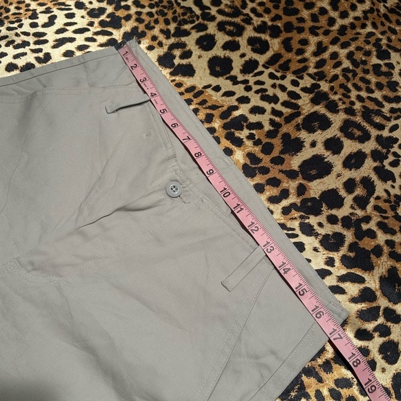 H&M Visual Merchandiser Work Pants - Picture 4 of 6